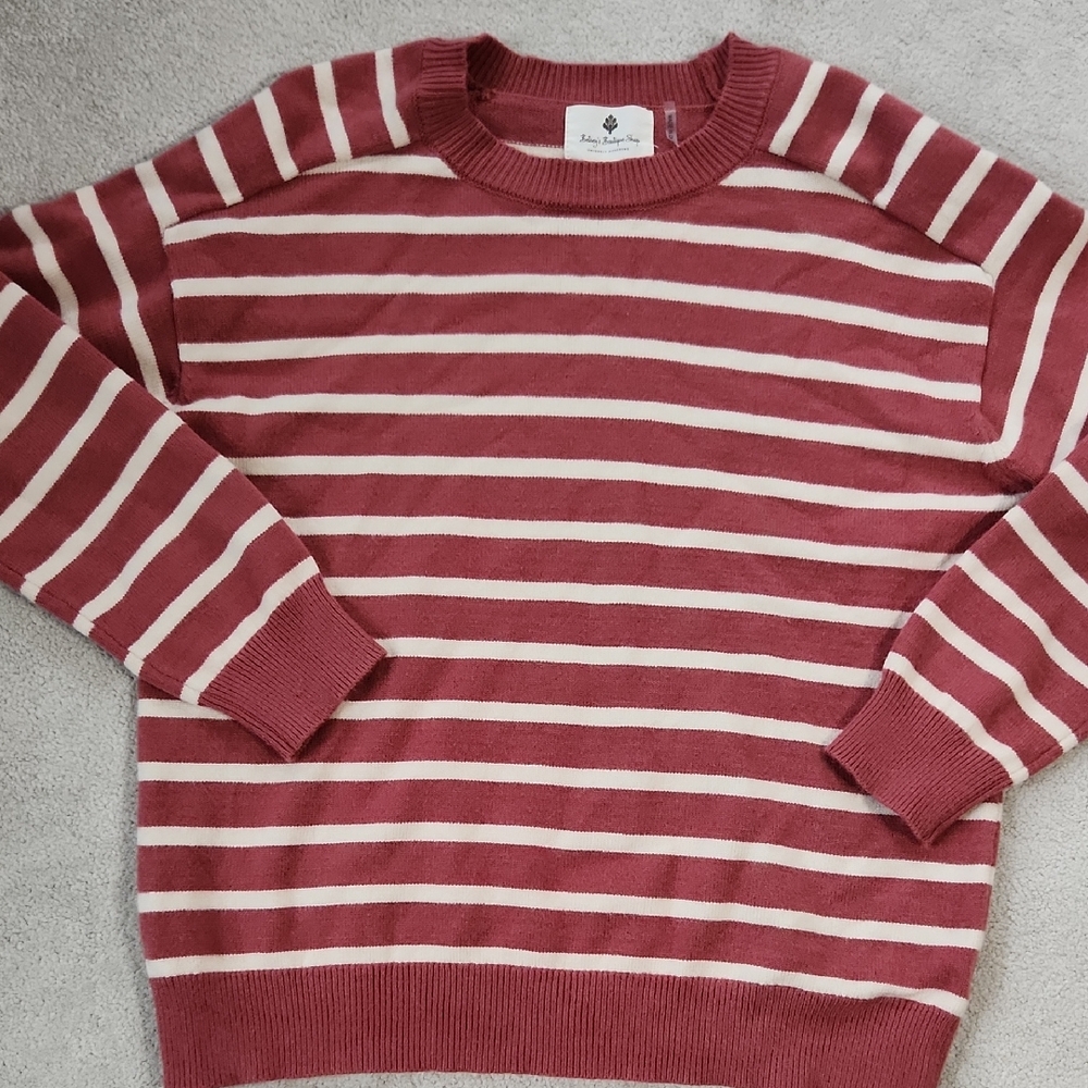 Crew Neck Burnt orange and Cream Striped Lighter Weight Sweater - Medium - Picture 2 of 6